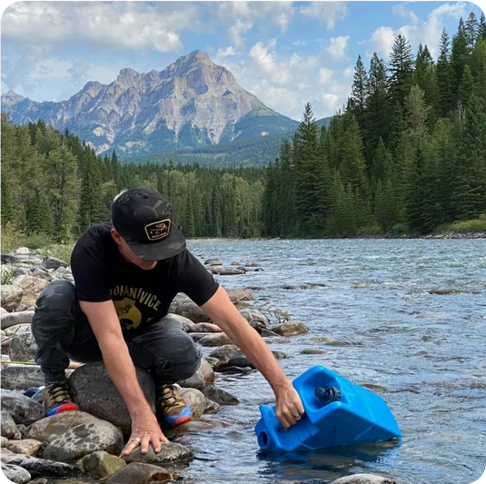 Filling a LifeSaver Jerrycan from a large maintain river